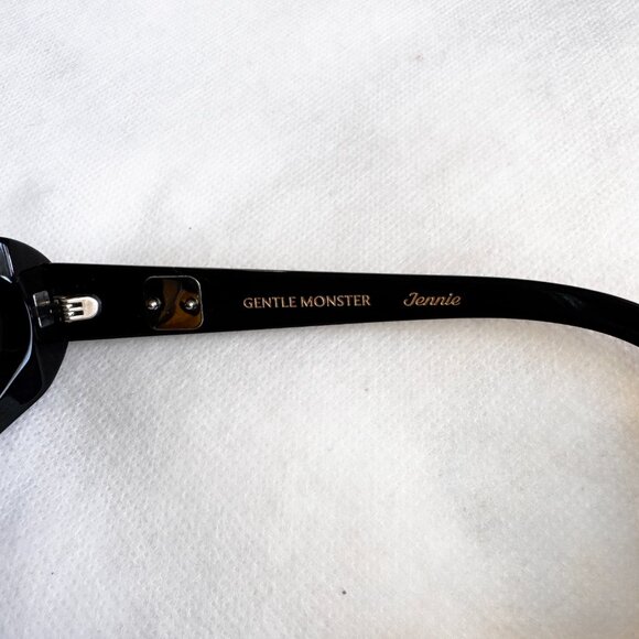 Gentle Monster X Jennie Jentle Salon Hush 01 Black Sunglasses - Picture 7 of 8